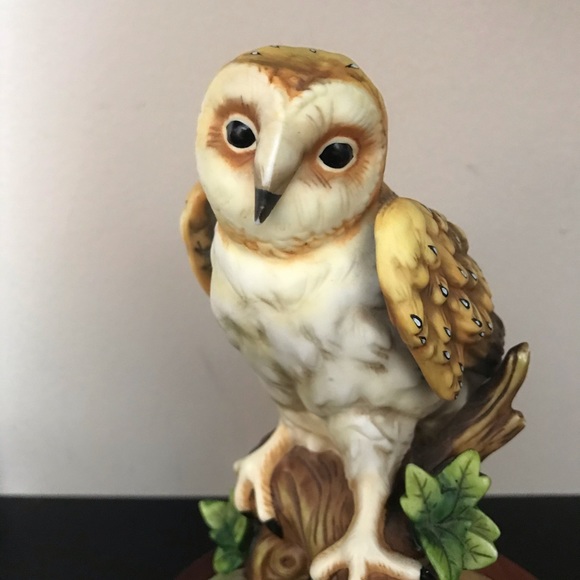 Vintage Other - Porcelain Barn Owl Statue